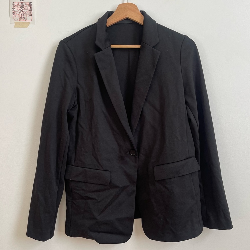 Uniqlo Black Blazer